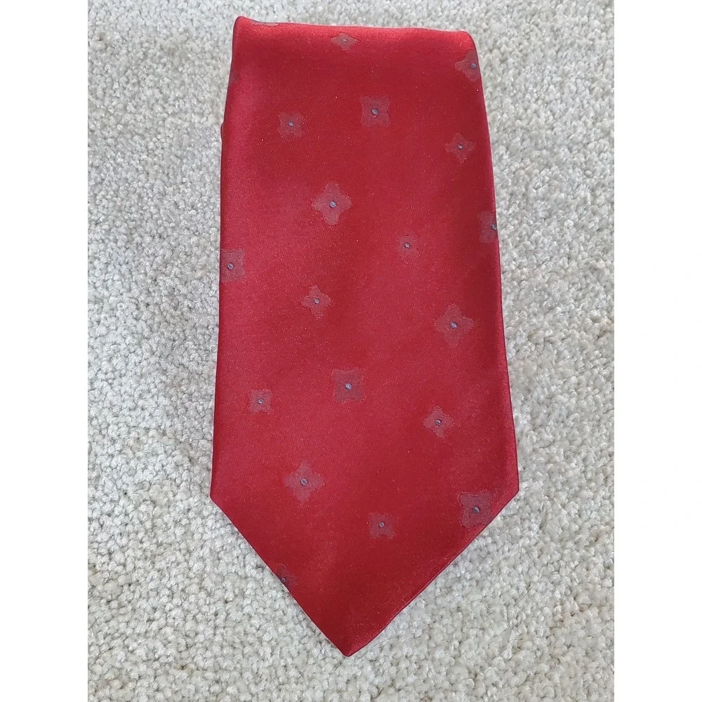 Salvatore Ferragamo Men's Neck Tie Red Abstract Pattern Silk 59 1/2